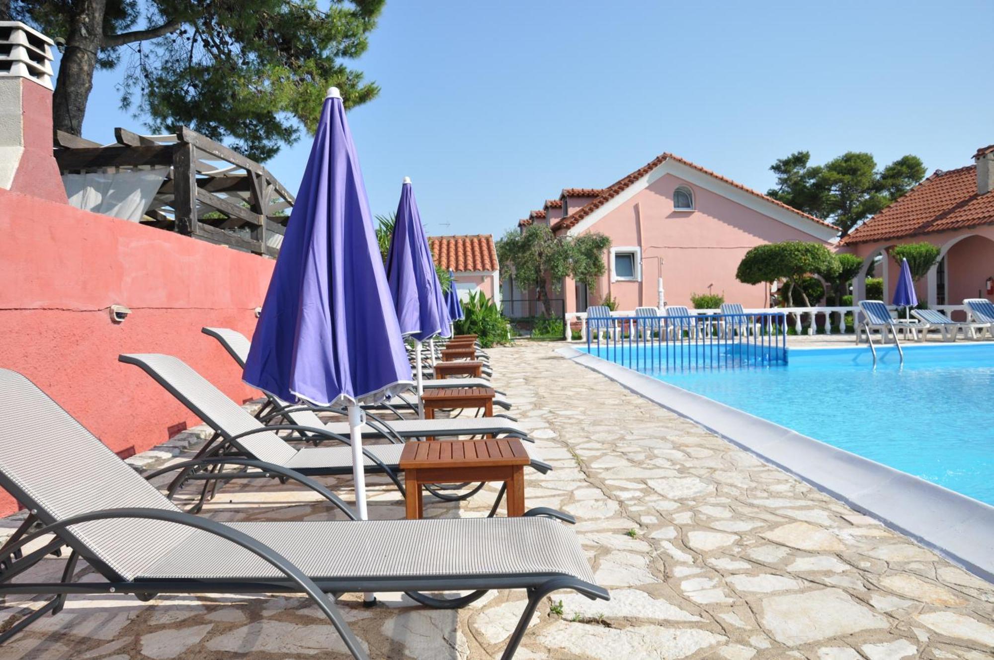 Aparthotel Tassos 2*